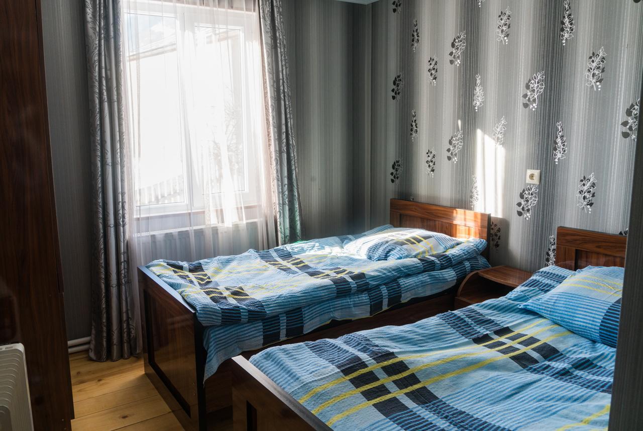 House Mon Amie Hotel Местия Екстериор снимка