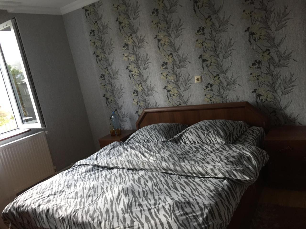 House Mon Amie Hotel Местия Екстериор снимка